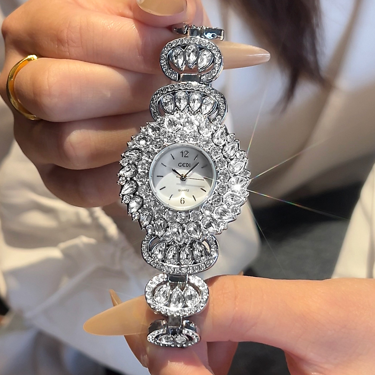UTHAI CQ443 Fashionable Luxury - Ladies Luxury Watch ulasan dan harga