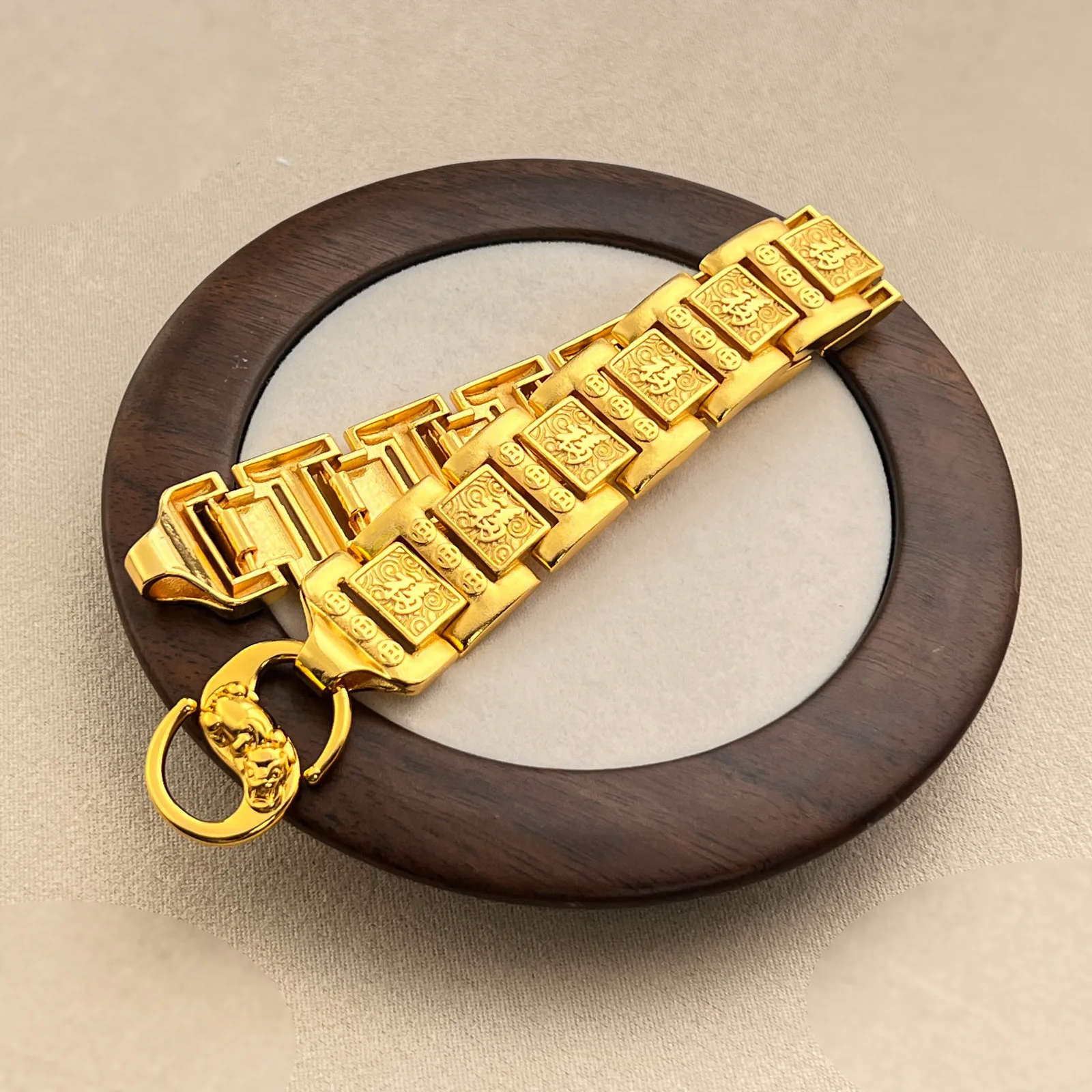 ShinyGold Luxurious exquisite  - Luxury Watch Service ulasan dan harga