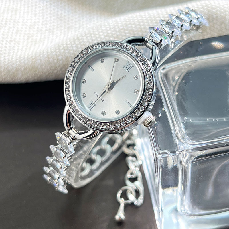 UTHAI CQ383 Fashionable Women  - Ladies Luxury Watch ulasan dan harga
